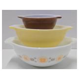 3 assorted Vintage PYREX Glass Bowls