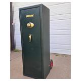 Quality SENTRY Heavy Duty Executive Gun Safe Model G5241-1