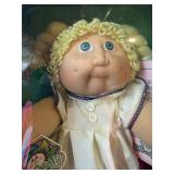 Cabbage Patch Kid - Coleco - 1985 - Braided Pigtails - Lemon Hair - Green Eyes - Dimples & Freckles - Girl - MIB