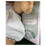 Cabbage Patch Kids - Coleco - 1985 - Ponytail - Lemon Hair - Green Eyes - Girl - Dimple & Glasses (broken) - MIB