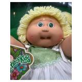 Cabbage Patch Kid - Coleco - 1985 - Yellow Blonde - Ponytail - Green Eyes - Girl - Dimples & Tooth - MIB