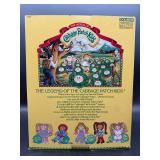 Cabbage Patch Kid - Coleco - 1985 - Pigtails - Lemon Blonde Hair - Blue Eyes - Girl - Dimples & Tooth - MIB