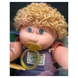 Cabbage Patch Kid - Coleco - 1985 - Loop - Wheat Hair - Green Eyes - Boy - Dimples & Pacifier - MIB