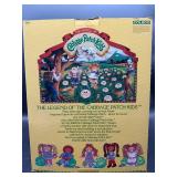 Cabbage Patch Kid - Coleco - 1985 - Loop - Wheat Hair - Blue Eyes - Boy - Dimples & Tooth - MIB