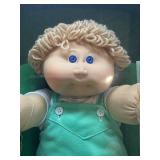 Cabbage Patch Kid - Coleco - Loop - Champagne Hair - Blue Eyes - Girl - MIB