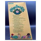 Cabbage Patch Kid - Coleco - Loop - Champagne Hair - Blue Eyes - Girl - MIB