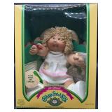 Cabbage Patch Kid - Coleco - Double Ponytail - Tan Hair - Green Eyes - Girl - Dimples & Tooth - Hand Holds - MIB