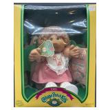 Cabbage Patch Kid - Coleco - 1985 - Braided Ponytail - Champagne - Green Eyes - Girl - Dimples - MIB