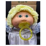 Cabbage Patch Kid - Coleco - Braided Ponytail - Lemon Hair - Green Eyes - Girl - Dimples & Pacifier - with Box