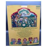 Cabbage Patch Kid - Coleco - 1985 - Loop - Auburn - Brown Eyes - Boy - No Dimple - MIB