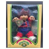 Cabbage Patch Kid - Coleco - 1985 - Loop - Auburn - Brown Eyes - Boy - Dimples & Pacifier - Sunglasses - MIB