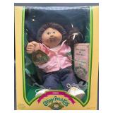 Cabbage Patch Kid - Coleco - 1985 - Double Braided Ponytail - Brown Hair - Brown Eyes - Girl - Dimples & Tooth - MIB