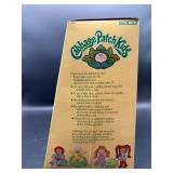 Cabbage Patch Kid - Coleco - 1985 - Double Braided Ponytail - Brown Hair - Brown Eyes - Girl - Dimples & Tooth - MIB