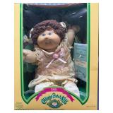 Cabbage Patch Kid - Coleco - 1985 - Double Braided Ponytail - Brown Hair - Violet Eyes - Girl - Dimples & Tooth - MIB