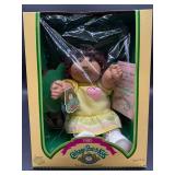 Cabbage Patch Kid - Coleco - 1985 - Double Braided Ponytail - Brown Hair - Brown Eyes - Girl - Dimples - MIB