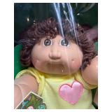 Cabbage Patch Kid - Coleco - 1985 - Double Braided Ponytail - Brown Hair - Brown Eyes - Girl - Dimples - MIB