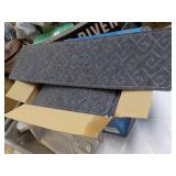 Box of 7 Stair Threads 30 x 8'...