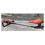 Black& Decker Electric Line Trimmer 120 Volts, 6Amp, 7500 RPM