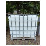 Y - IBC Tote - Plastic Tank in Metal Cage
