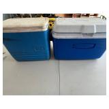 Coolers - Igloo & Rubbermaid Mixed Lot of 2