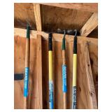 Garden Tools Mixed Lot - Shovels, Rakes & Snow Pusher