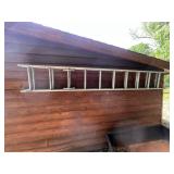 Extension Ladder - Aluminum