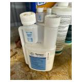 Mixed Lot of Garage Fluids Inc Insecticides, Tempo,  Klean Strip & More - content quantities unverified