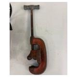 Bench Grinder & Pipe Cutter Mixed Lot