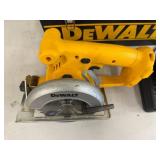 Cordless Circular Saw Kit - DeWalt DW935 With DW9091 Battery, Charger & Case