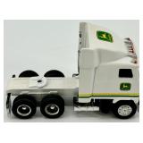 John Deere Die-Cast Tractor Hauler Set