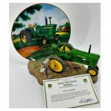 John Deere Collector Plate Set With Tractor Display