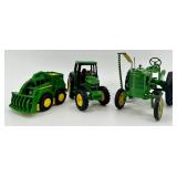 John Deere Toy Tractor Set