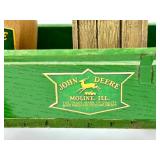 John Deere Clock & Decorative Wagon Set
