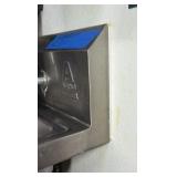 AERO sink 17w x 15 1/4d x 39h
