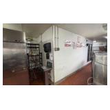 16' Walk-in cooler with (2) Side Reach-in Doors