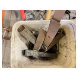 Central Hydraulics Portable Lift and PA200B Hoist