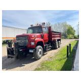 1994 Ford LT8000F Dump Truck with Plow