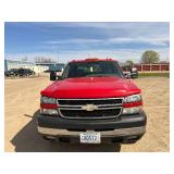 2007 Chevrolet Silverado 3500HD LTZ with Tommy Gate