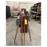 Tri-Pod