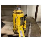 Bottle Jack with handle