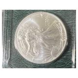 2001 AMERICAN SILVER EAGLE IN CASE 2001 AMERICAN SILVER EAGLE IN CASE