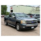 2008 CHEVROLET SILVERADO 1500 WORK TRUCK *1 Owner | 4x4* (NO RESERVE)