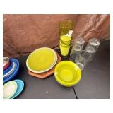 Lot of Green Dishes, Bowls & Cups.