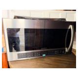 New Samsung over-the-range microwave - Missing plate
