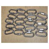 Quick Link Stainless Steel Carabiners with 2300 lbs load capacity