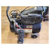 Black Cat Air Compressor 3.2 CFM @ 40 PSI / 2.1 CFM @ 90 PSI - Works