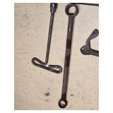 Hand Drills and Nail Puller