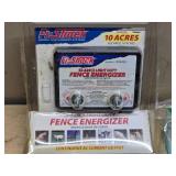 Fi-Shock SS-525CS Light Duty Fence Energizer and DARE Snug Super T-Post Insulator Set