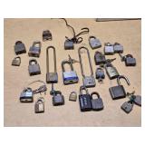 Lot of Mixed Padlocks Including Yale, Brinks, and Master Lock Models