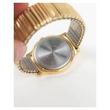 Q&Q Quartz Wrist Watch - Running